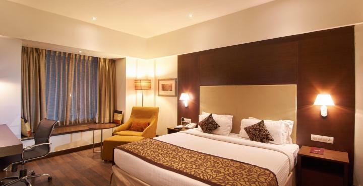 Hotel Platinum Rajkot Extérieur photo